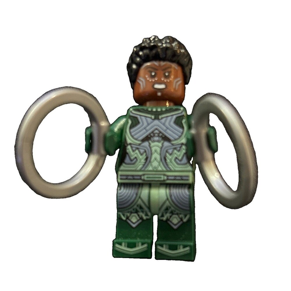 LEGO Minifigure Nakia Dark Green Suit sh844 From Set 76211